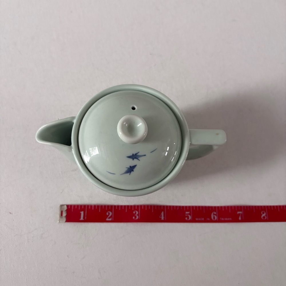 Hand Painted One Person Teapot with Blue Swimming Fish Design - Picture 10 of 11
